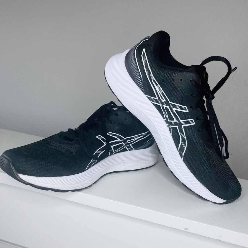 Asics Women's Black and Green Trainers Size 8.5